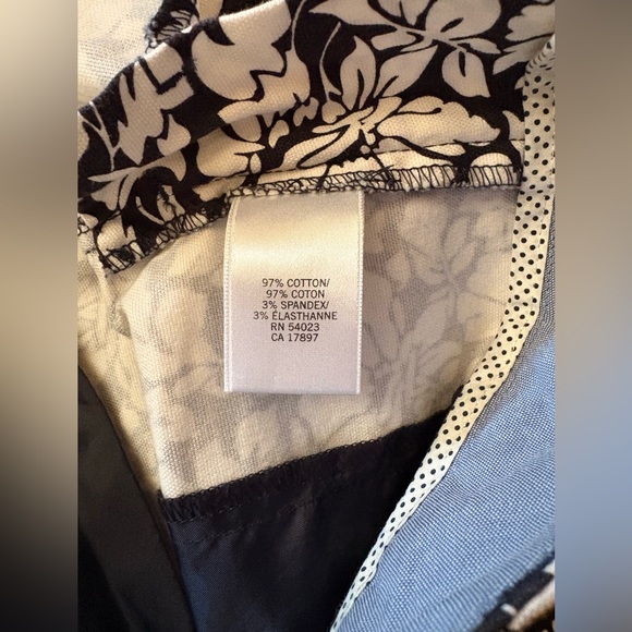 Banana Republic Hampton Fit Shorts - Picture 5 of 11